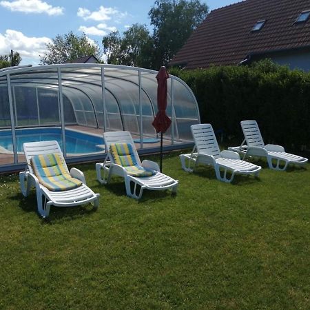 Schoenes Ferienhaus Mit Grossen Pool 250 M Vom Balaton Balatonmáriafürdő Dış mekan fotoğraf