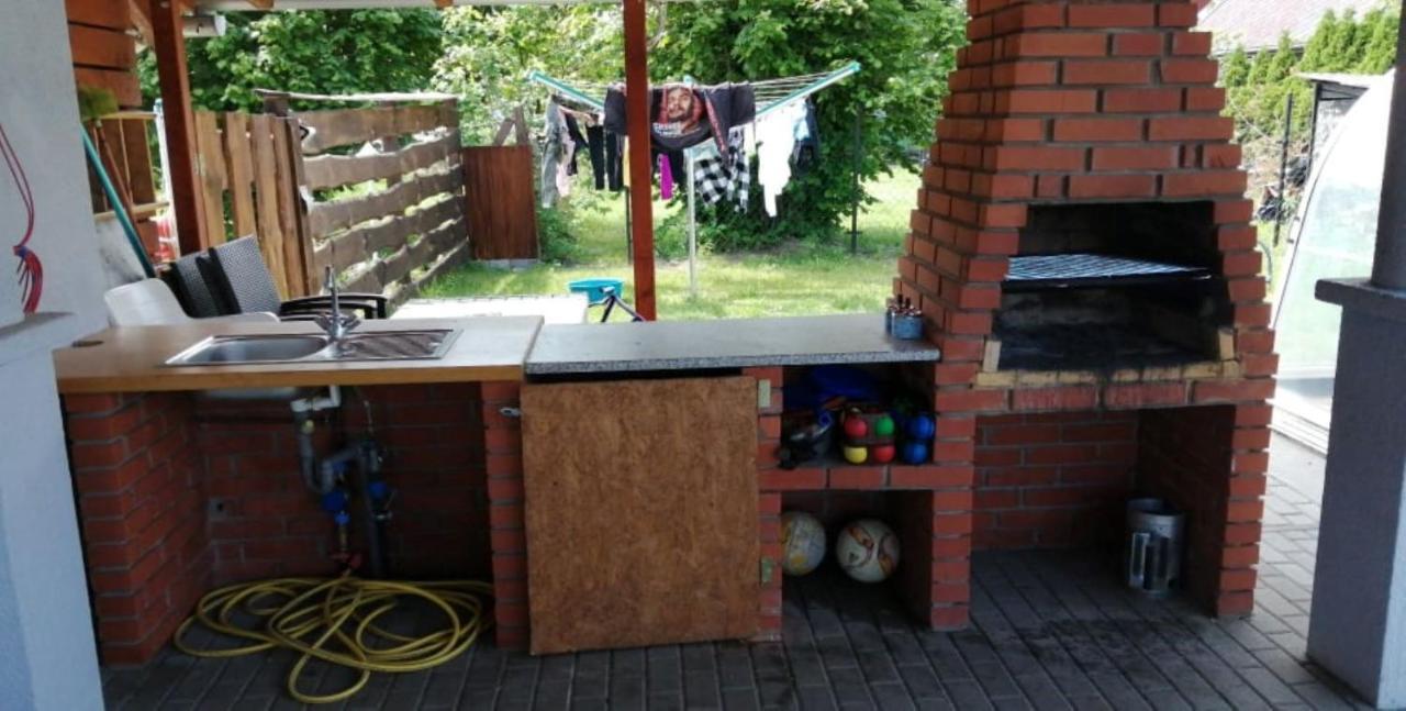 Schoenes Ferienhaus Mit Grossen Pool 250 M Vom Balaton Balatonmáriafürdő Dış mekan fotoğraf